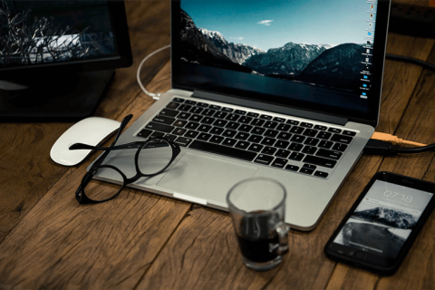 停滞的原子世界和狂奔的比特世界